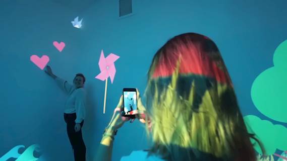 Los artistas eligen Optoma para la instalación interactiva de #selfie