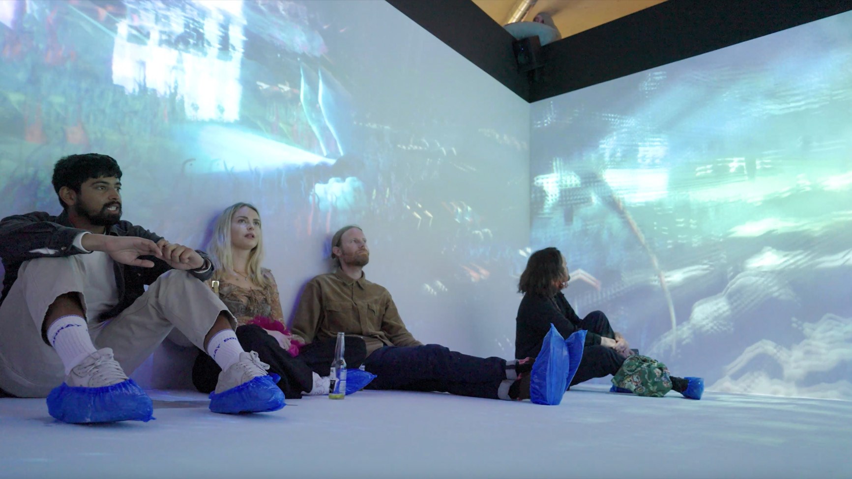 Optoma colabora con arebyte para dar vida a "The Evolution of Ent-: QX" por Libby Heaney