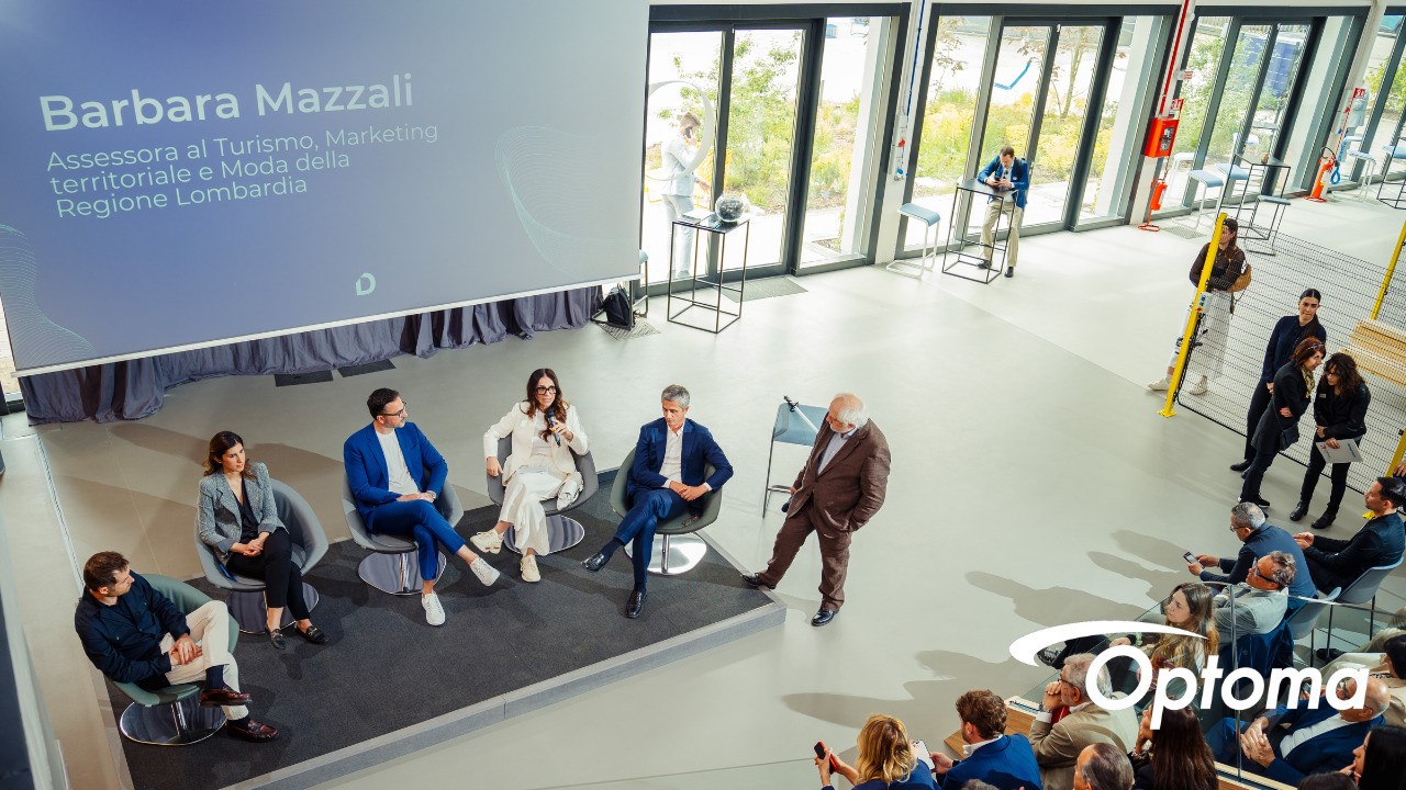 DESIGNTECH TRANSFORMA EL ESPACIO DEL CLIENTE EN SHOWROOM DE OPTOMA EN MILÁN